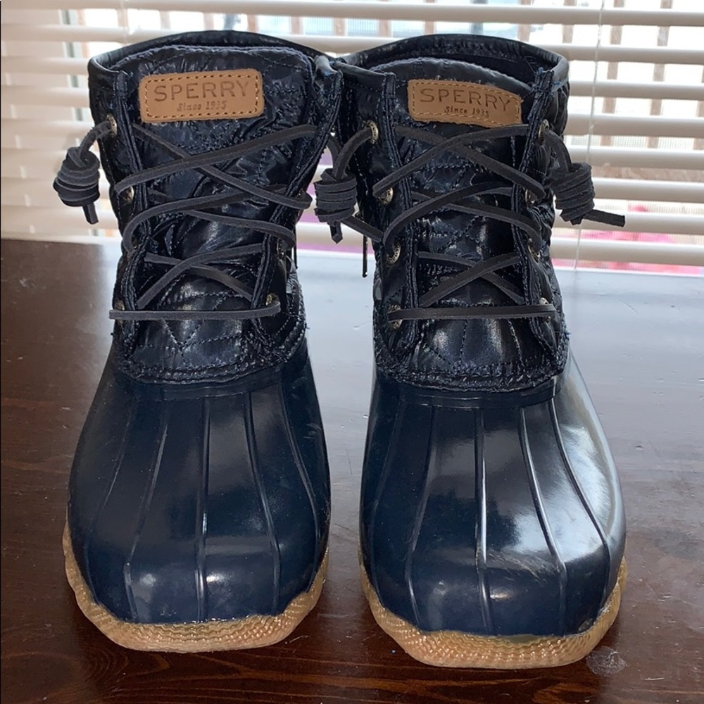 Women’s Navy Sperry Boots.